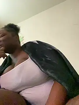 Snapshot of DamnBubbles chatting on March 26, 2026, 10:26 pm DamnBubbles online show from March 26, 2026, 10:26 pm