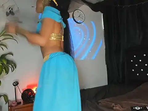 bronwgirl69 online show from October 19, 2025, 7:47 pm