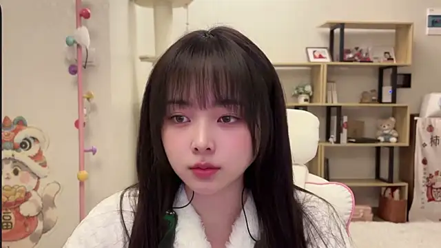 Chenjing0 online show from January 16, 2026, 1:37 pm