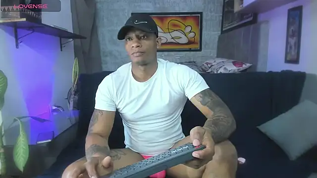 Snapshot of Josep_Ston chatting on February 17, 2026, 1:35 am Josep Ston online show from February 17, 2026, 1:35 am