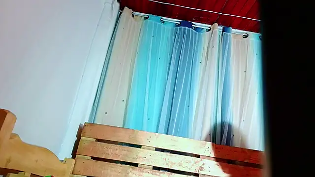 lana reverse online show from January 5, 2025, 6:35 pm