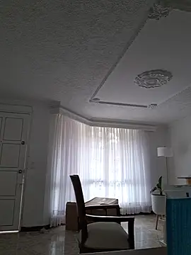 karina warthon online show from December 19, 2025, 5:31 pm