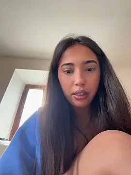 miaceleste online show from May 20, 2026, 12:22 pm