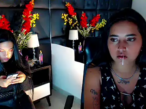 Carolaine01 online show from January 10, 2025, 7:43 pm