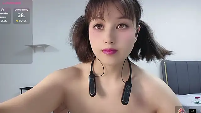 Lucky-xiuxiu online show from September 20, 2025, 6:31 pm