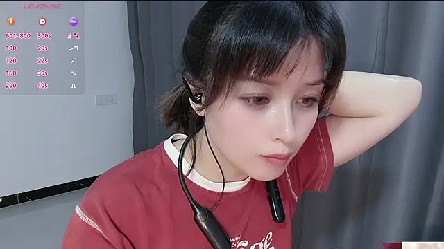 Lucky-xiuxiu online show from October 10, 2025, 4:39 pm