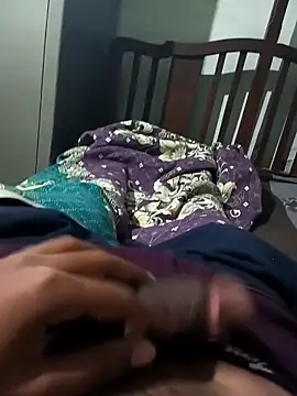 Snapshot of Kumar_2501 chatting on March 20, 2025, 4:20 pm Kumar 2501 online show from March 20, 2025, 4:20 pm