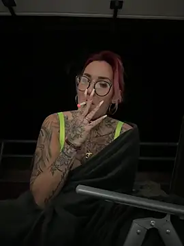 Snapshot of Mia-Fuchs chatting on January 4, 2025, 6:51 pm Mia-Fuchs online show from January 4, 2025, 6:51 pm