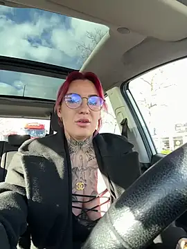 Snapshot of Mia-Fuchs chatting on January 7, 2025, 11:48 am Mia-Fuchs online show from January 7, 2025, 11:48 am