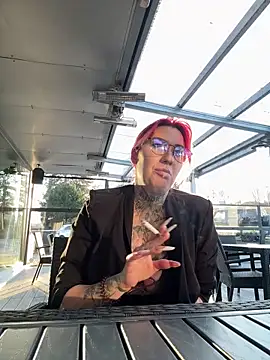 Snapshot of Mia-Fuchs chatting on January 7, 2025, 2:51 pm Mia-Fuchs online show from January 7, 2025, 2:51 pm