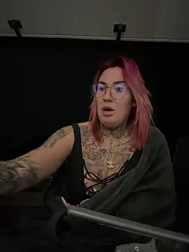 Snapshot of Mia-Fuchs chatting on January 13, 2025, 9:09 pm Mia-Fuchs online show from January 13, 2025, 9:09 pm