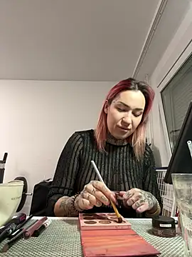 Snapshot of Mia-Fuchs chatting on March 3, 2025, 7:06 pm Mia-Fuchs online show from March 3, 2025, 7:06 pm