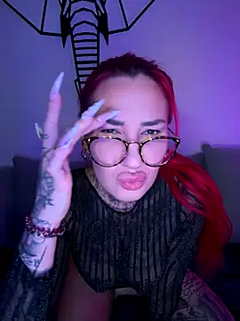 Snapshot of Mia-Fuchs chatting on September 11, 2025, 9:04 pm Mia-Fuchs online show from September 11, 2025, 9:04 pm