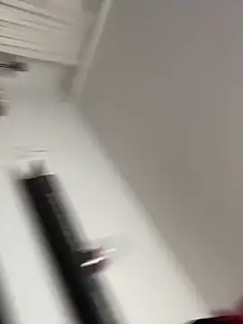 Snapshot of Mia-Fuchs chatting on September 22, 2025, 2:13 am Mia-Fuchs online show from September 22, 2025, 2:13 am