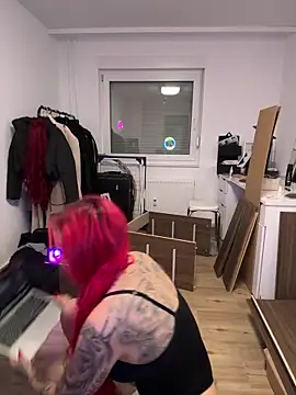 Snapshot of Mia-Fuchs chatting on January 15, 2026, 3:05 pm Mia-Fuchs online show from January 15, 2026, 3:05 pm