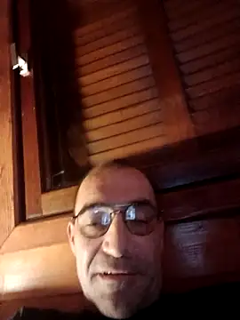 Snapshot of javierpasteur69 chatting on November 17, 2025, 4:57 pm javierpasteur69 online show from November 17, 2025, 4:57 pm