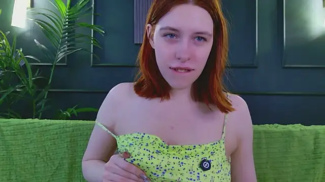 Mikka Blush online show from May 19, 2026, 3:35 am