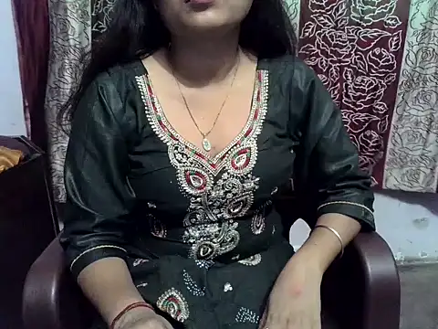 SIYA MAVI online show from April 25, 2026, 2:14 am