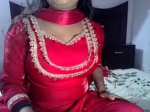 SIYA MAVI online show from July 8, 2026, 11:04 am