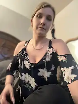 Kitty DaCocks online show from April 7, 2026, 10:42 pm