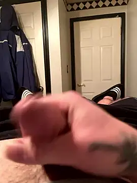 coreyl9718 online show from January 8, 2026, 1:30 am