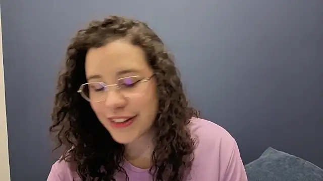 Charlotte  Miller online show from September 20, 2025, 9:10 am