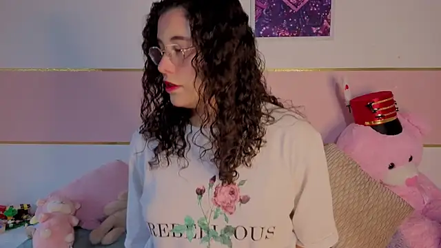 Charlotte  Miller online show from January 13, 2026, 11:48 am