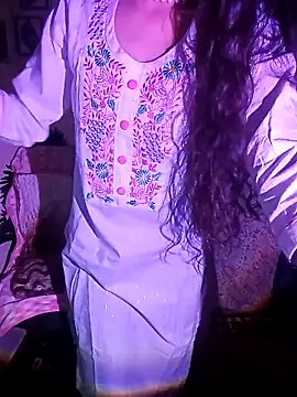 Angelnirvanaa online show from November 6, 2025, 2:29 pm