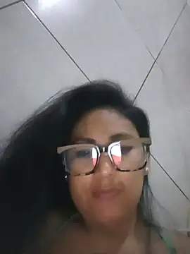 Snapshot of acuarela chatting on January 13, 2025, 5:55 am acuarela online show from January 13, 2025, 5:55 am