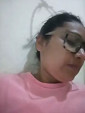 Snapshot of acuarela chatting on January 15, 2025, 9:09 pm acuarela online show from January 15, 2025, 9:09 pm