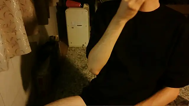 KYU890428 online show from November 29, 2025, 7:06 pm