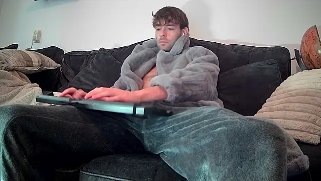 Snapshot of onesieboyx chatting on February 3, 2026, 11:59 am onesieboyx online show from February 3, 2026, 11:59 am