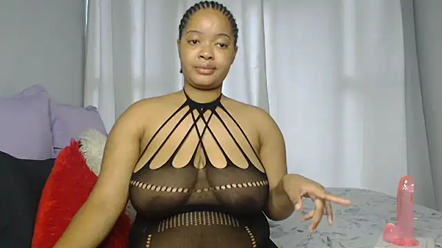 sexytinashe21 online show from January 13, 2025, 1:17 pm