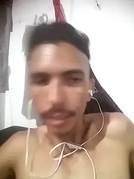 MagrinhoSaradoo online show from February 10, 2025, 11:02 pm