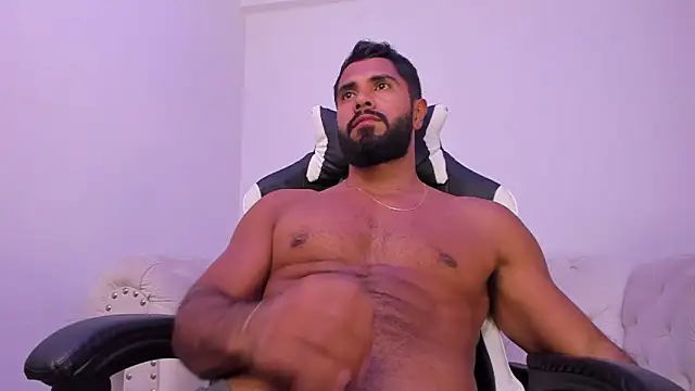 Santiago huntt online show from December 18, 2025, 2:17 am