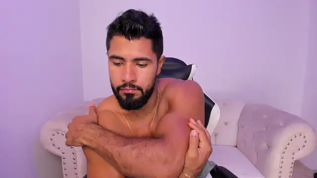 Santiago huntt online show from March 7, 2026, 12:46 pm