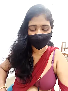 Snapshot of Lucky-Deepthi chatting on April 2, 2026, 11:02 pm Lucky-Deepthi online show from April 2, 2026, 11:02 pm