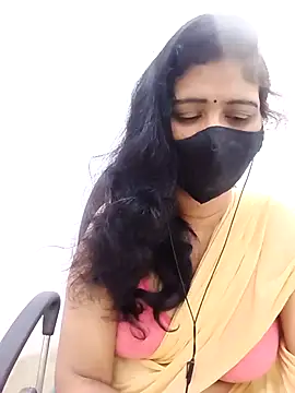 Snapshot of Lucky-Deepthi chatting on April 7, 2026, 12:33 am Lucky-Deepthi online show from April 7, 2026, 12:33 am