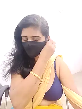 Snapshot of Lucky-Deepthi chatting on April 8, 2026, 12:21 am Lucky-Deepthi online show from April 8, 2026, 12:21 am