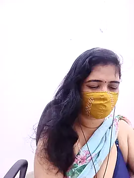 Snapshot of Lucky-Deepthi chatting on April 23, 2026, 10:56 pm Lucky-Deepthi online show from April 23, 2026, 10:56 pm