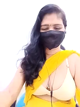 Snapshot of Lucky-Deepthi chatting on May 2, 2026, 12:04 am Lucky-Deepthi online show from May 2, 2026, 12:04 am