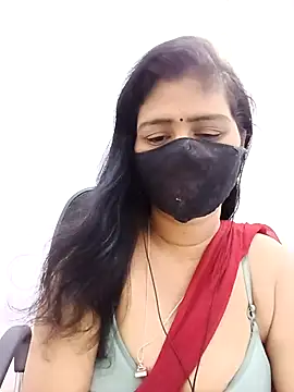 Snapshot of Lucky-Deepthi chatting on May 10, 2026, 10:26 pm Lucky-Deepthi online show from May 10, 2026, 10:26 pm