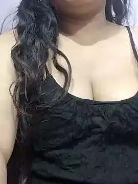 Snapshot of BigAssSarah chatting on January 7, 2025, 10:08 pm BigAssSarah online show from January 7, 2025, 10:08 pm