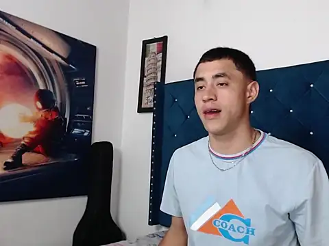 Snapshot of Cris_steban1 chatting on February 5, 2026, 10:03 pm Cris steban1 online show from February 5, 2026, 10:03 pm