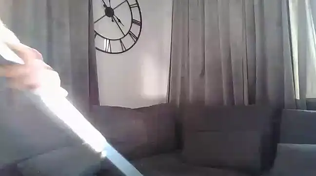 realdilf online show from March 21, 2025, 3:13 pm