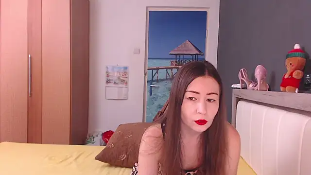 evafromheaven online show from April 2, 2026, 5:49 am