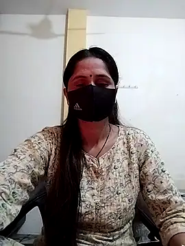 Snapshot of priyancyfun chatting on January 30, 2025, 11:01 am priyancyfun online show from January 30, 2025, 11:01 am
