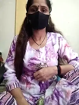 Snapshot of priyancyfun chatting on March 14, 2025, 9:24 am priyancyfun online show from March 14, 2025, 9:24 am