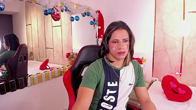 TylerBloom online show from December 15, 2025, 12:53 pm