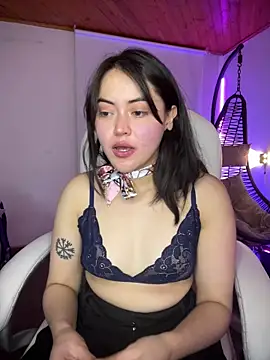Snapshot of Camila_pinkk chatting on April 30, 2026, 1:28 pm Camila pinkk online show from April 30, 2026, 1:28 pm